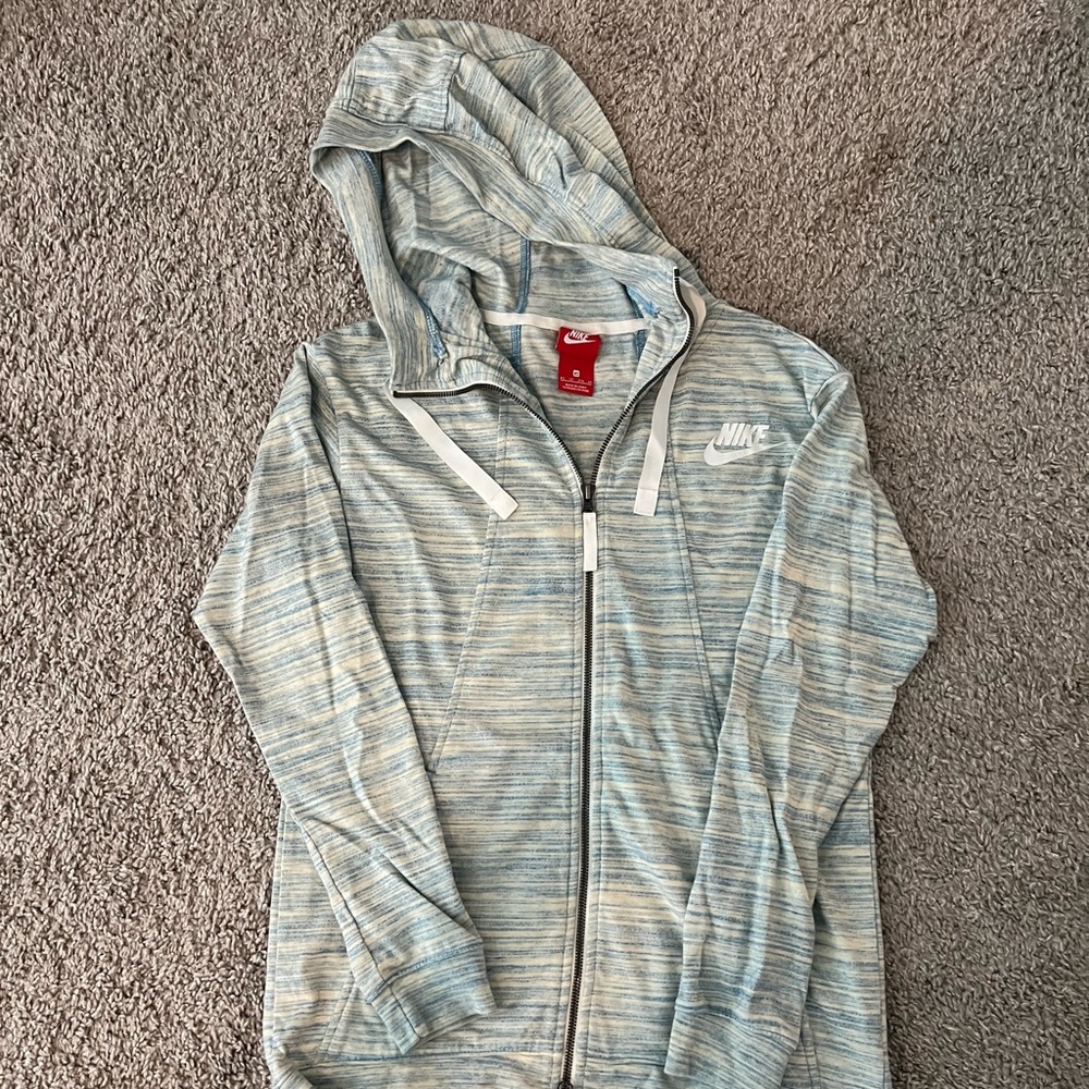 Nike women’s hoodie